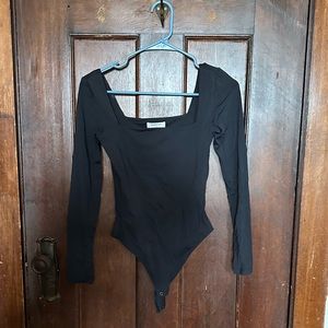 Aritzia Babaton Bodsuit
